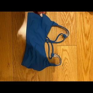 Lululemon free to be wild sports bra blue size 4